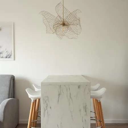 Chmielna Marble Centre By Bookinghost *